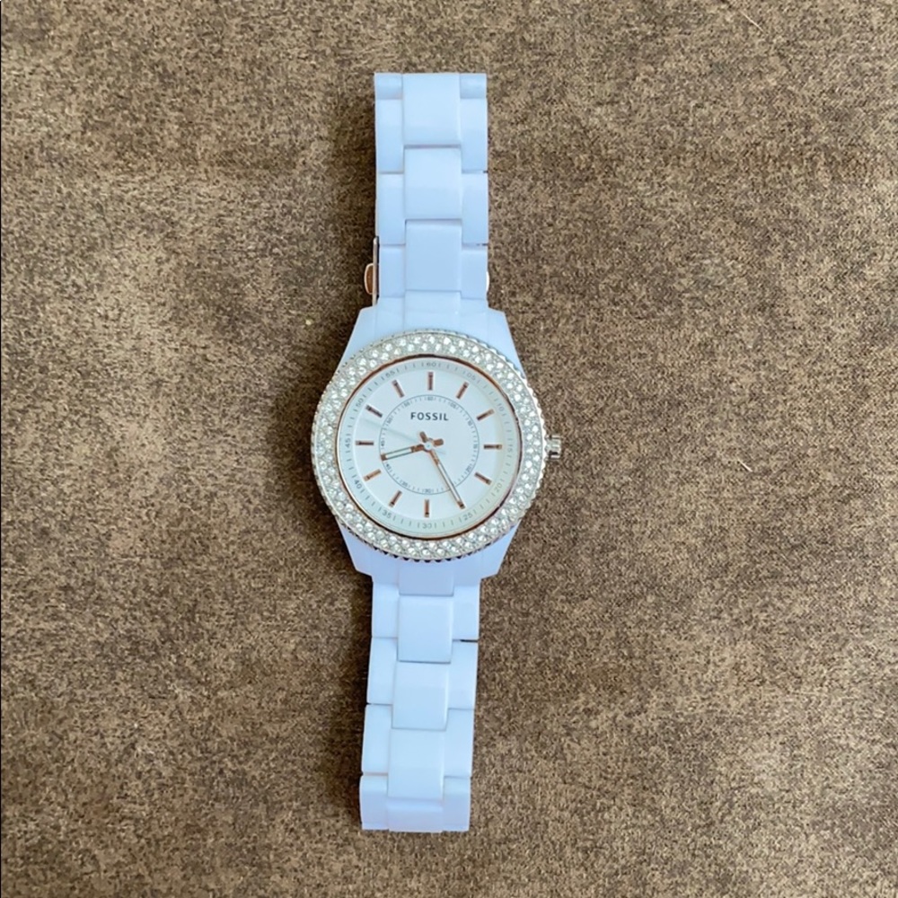 White Fossil and crystal watch!
